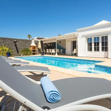Alki Villa